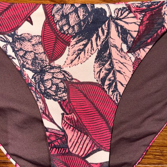 Maaji Flowery Knots Split Tab Side Hipster Bikini Bottom Size Medium - Picture 5 of 13